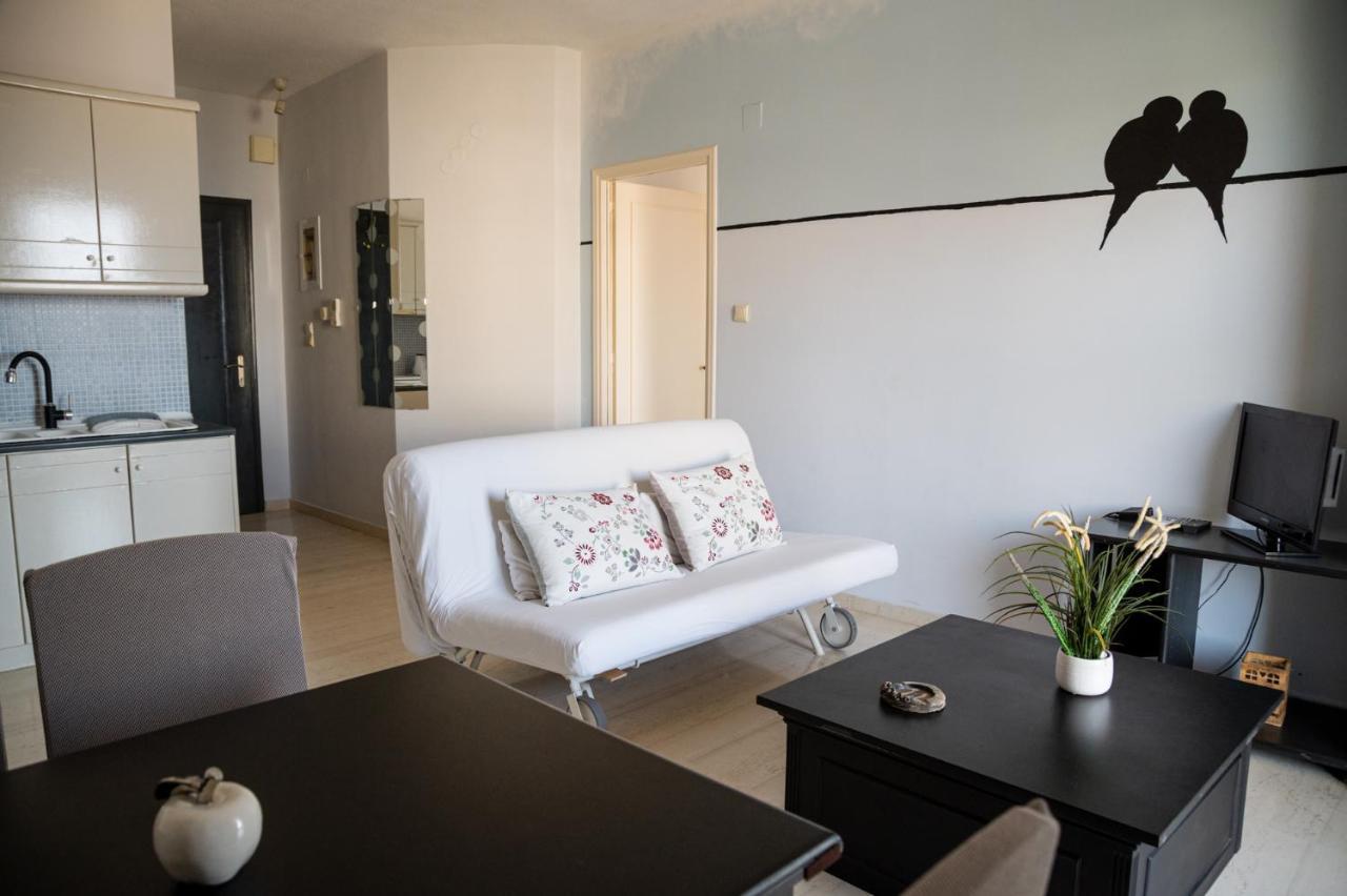 Eftihia Apartments By The Sea Rethymno  Exterior photo