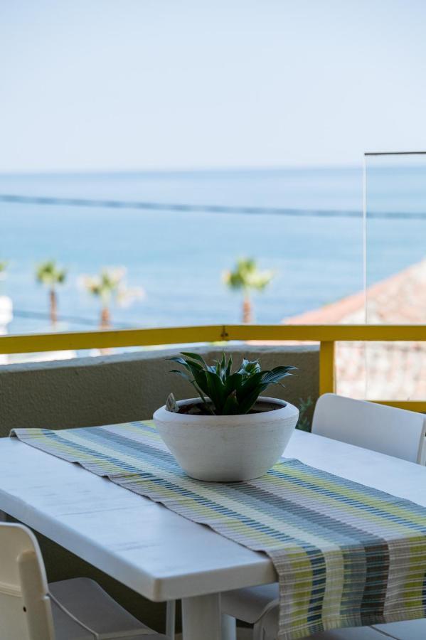 Eftihia Apartments By The Sea Rethymno  Exterior photo